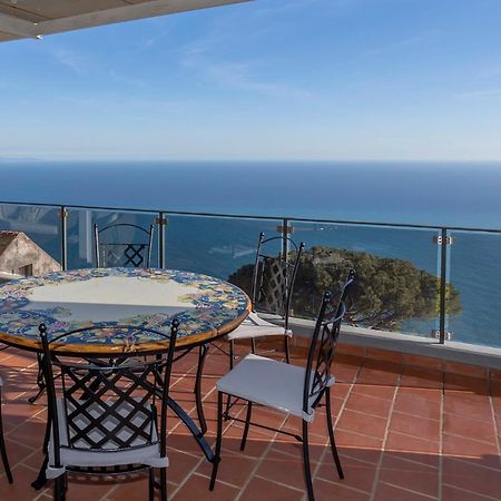 Domus Teresia - Amalfi Coast Lägenhet Furore Exteriör bild