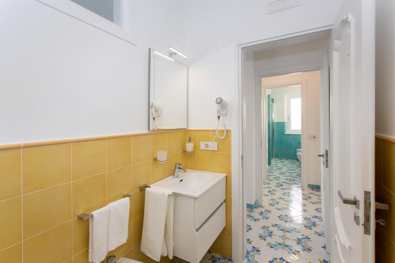 Domus Teresia - Amalfi Coast Lägenhet Furore Exteriör bild