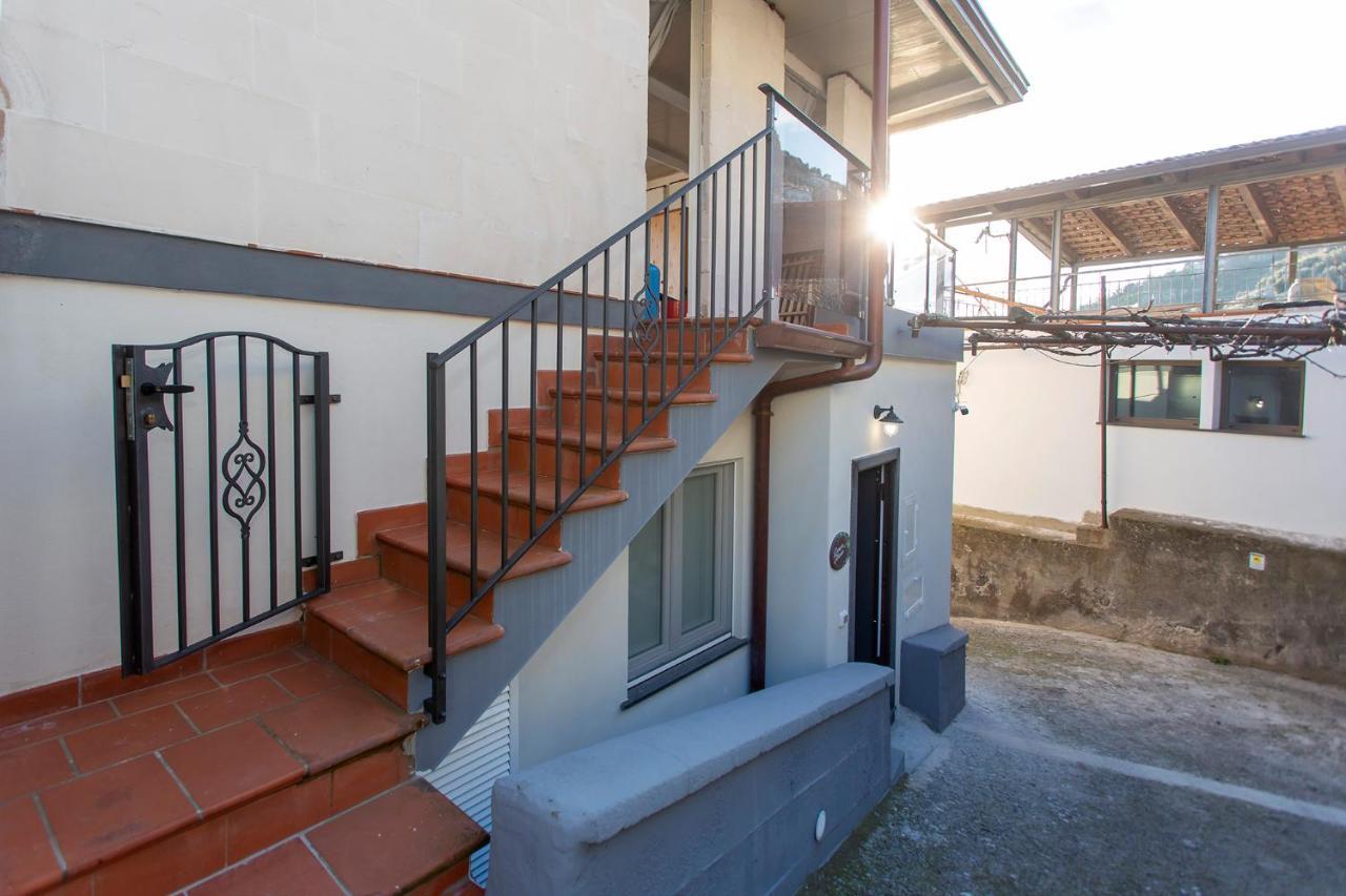 Domus Teresia - Amalfi Coast Lägenhet Furore Exteriör bild