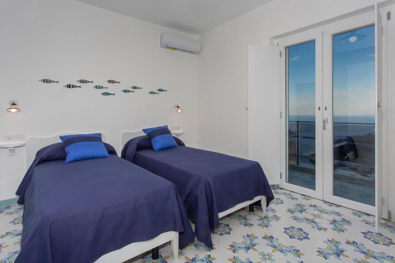 Domus Teresia - Amalfi Coast Lägenhet Furore Exteriör bild