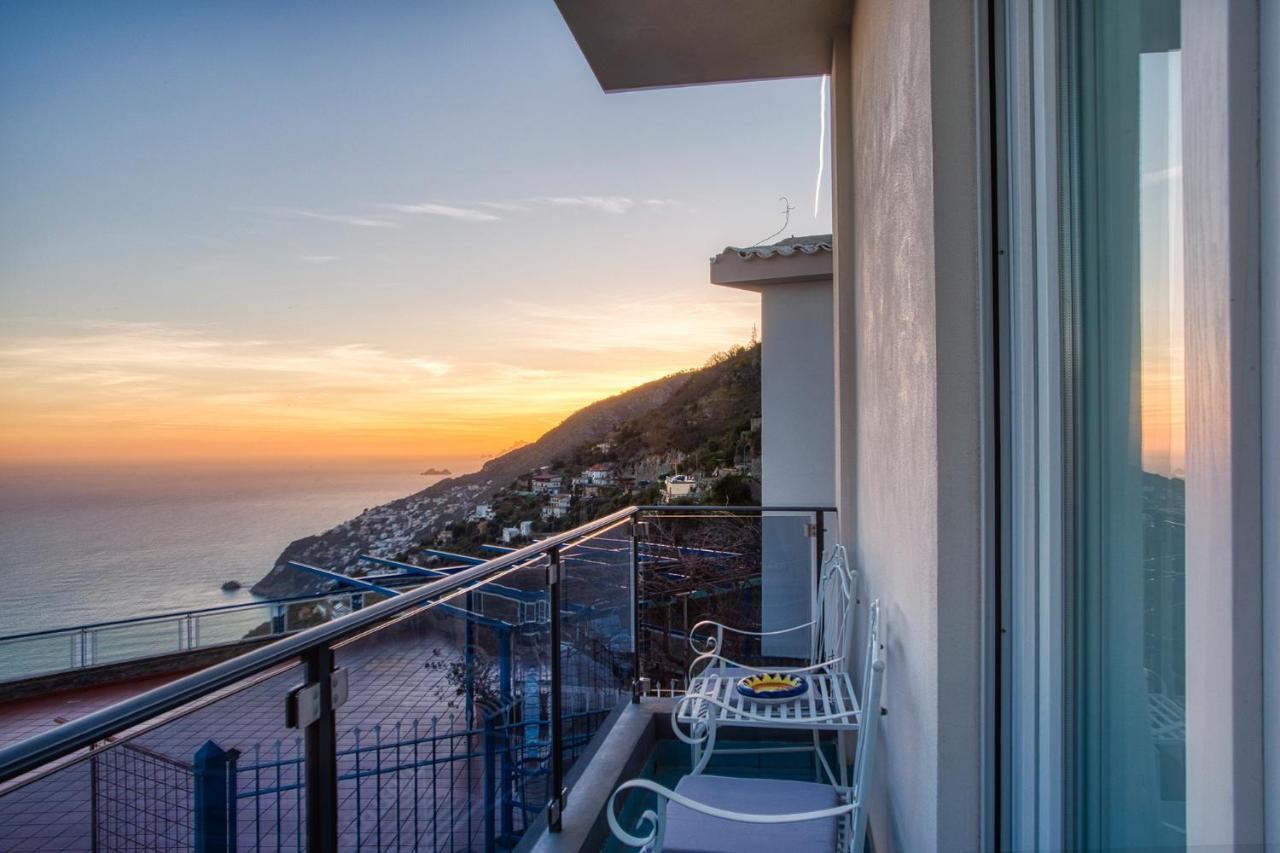 Domus Teresia - Amalfi Coast Lägenhet Furore Exteriör bild